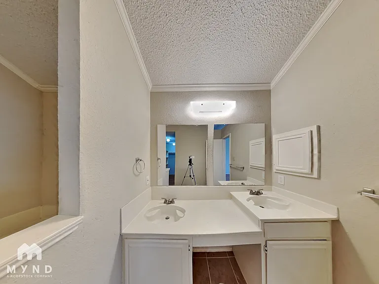 3205 Meadowview Dr — Photo 18