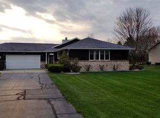 585 N College Rd, Mason, MI 48854