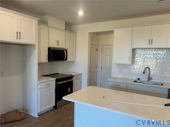 2nd image of 429 Aura Ave
