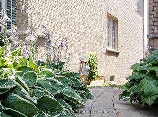 81 Jefferson Forest Dr, Richmond Hill, ON L4E 4J4