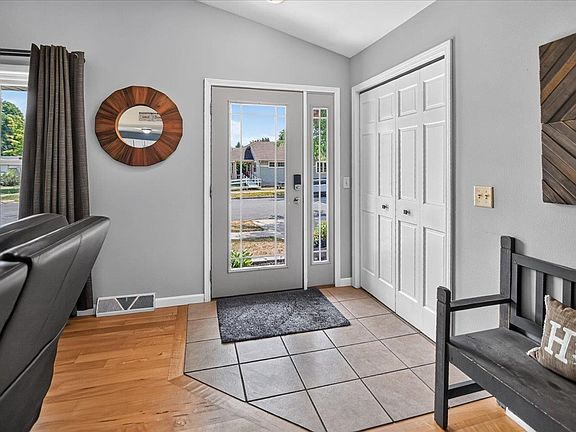 3rd image of 5210 Brandenburg Way