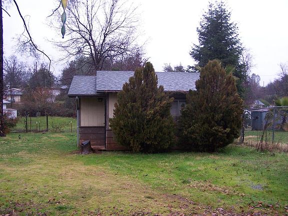 3rd image of 4661 Bonneville St