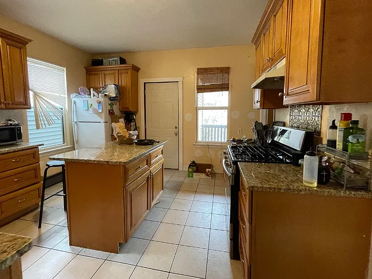 8 Eldora St #2 — Photo 4