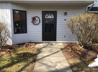 26 Chelsea Cir, South Burlington, VT 05403