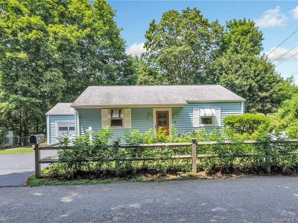 38 Manners Avenue, Seymour, CT 06483