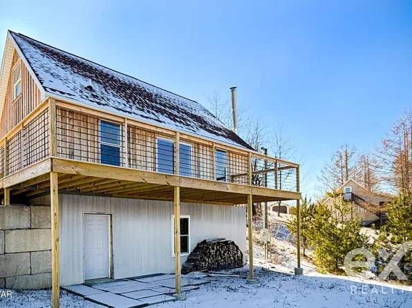 487 Haps Dr, Benezette, PA 15821