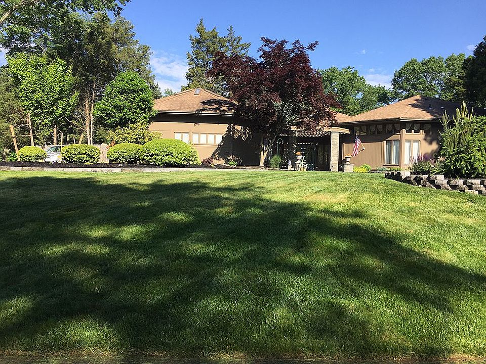 1st image of 1574 Beaver Hollow Dr