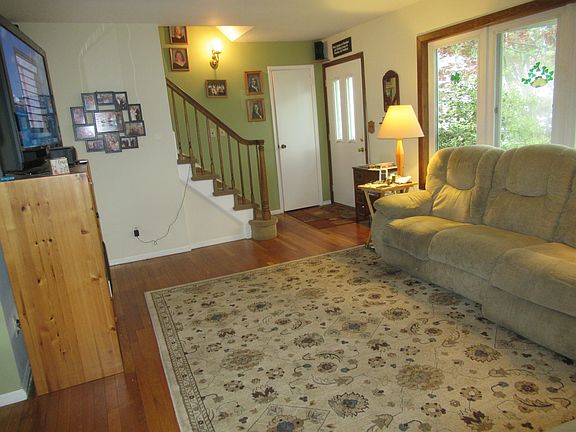 5th image of 1535 Parkview Ave