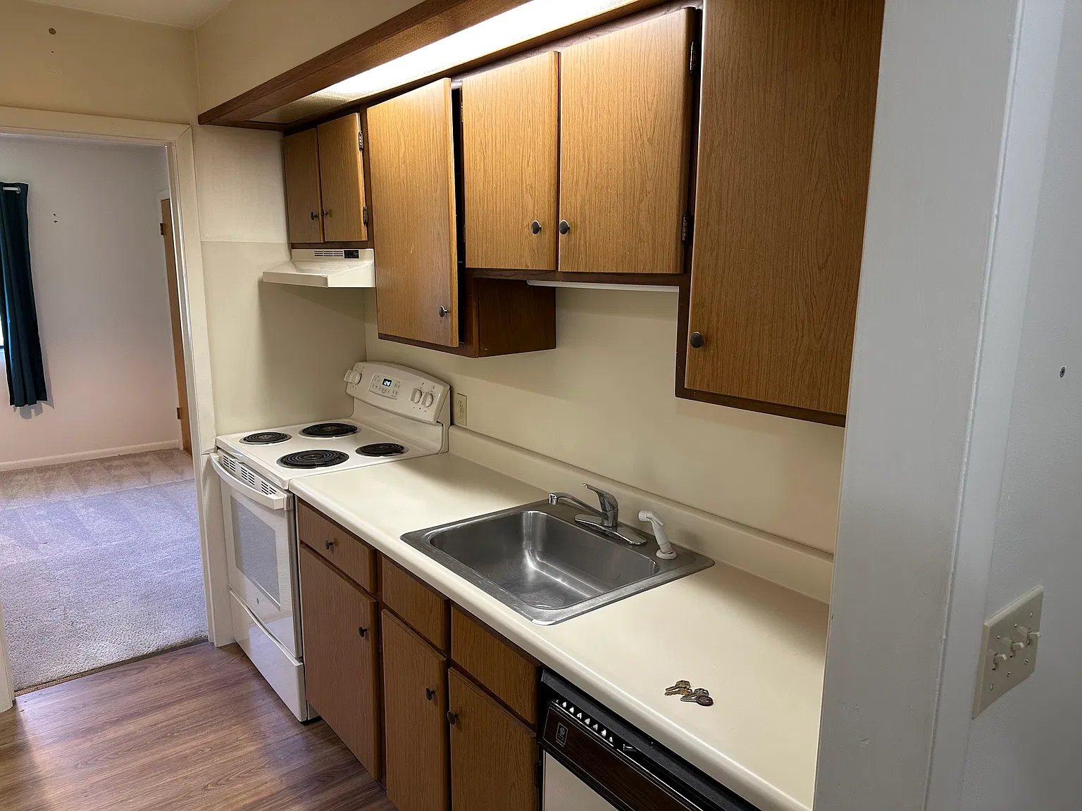 2 bed, 850 sqft, $1,100 — Photo 3