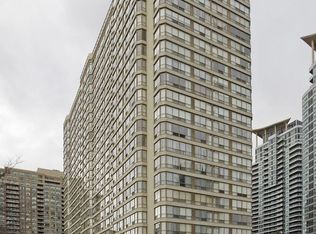 55 Elm Dr W #701, Mississauga, ON L5B 3Z3