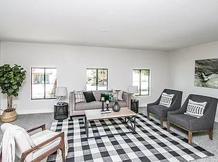 1040 E Sandpiper Dr, Tempe, AZ 85283