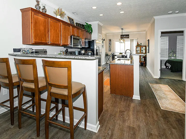 6595 Reserve Dr — Photo 5