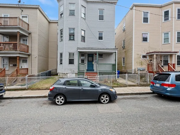 18 Lyon St, Dorchester, MA 02122