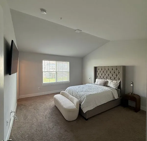 2773 Town View Cir — Photo 5