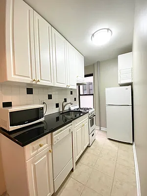 Rented by Corcoran | media 11