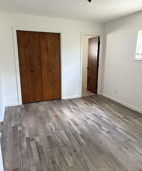 203 W North St #5 — Photo 2
