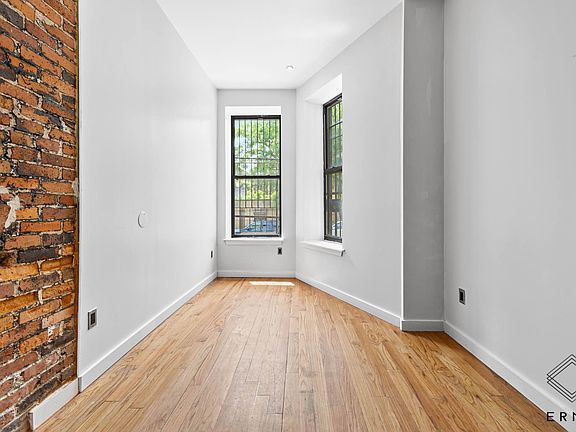 3rd image of 913 Saint Johns Pl #1D