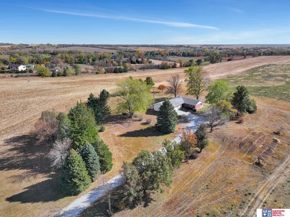 13450 N 35th St, Davey, NE 68336
