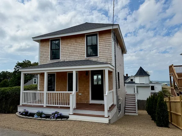 17 Sagamore Ter, Hull, MA 02045