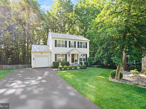 2nd image of 14879 Buttonwood Ct
