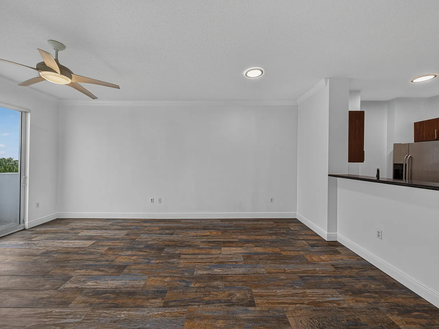 Lauderdale One — Photo 4