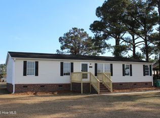 110 Pittman Rd, Hubert, NC 28539