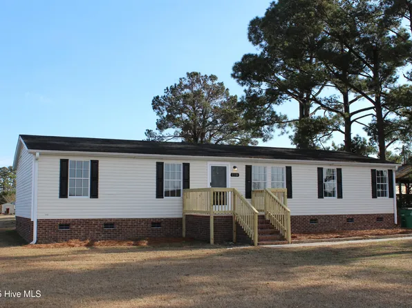 110 Pittman Road, Hubert, NC 28539
