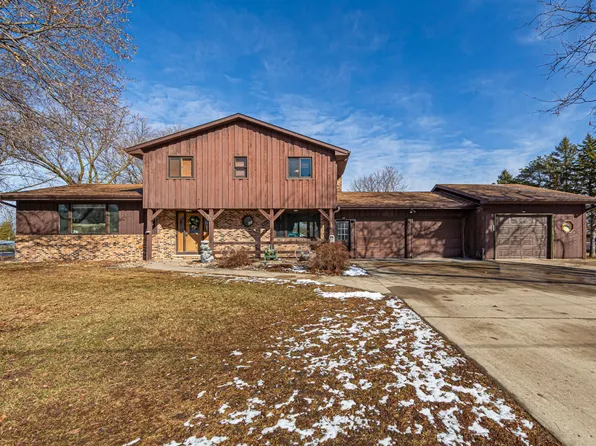 255 W 7th St, Gibbon, MN 55335