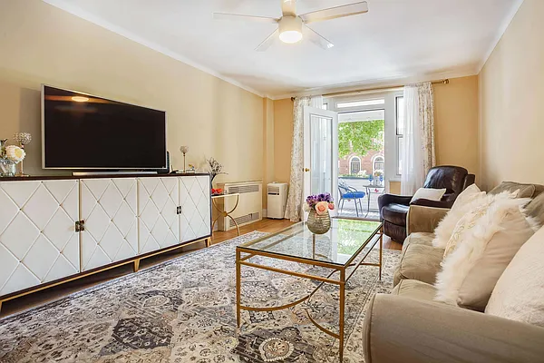 Sold by Keller Williams Realty Landmark | media 12