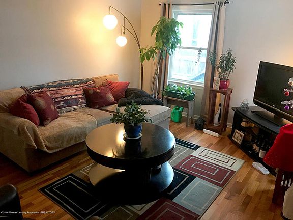 3rd image of 905 W Barnes Ave