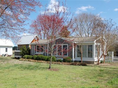 19 Riverside Dr, Lancaster, VA, 22503