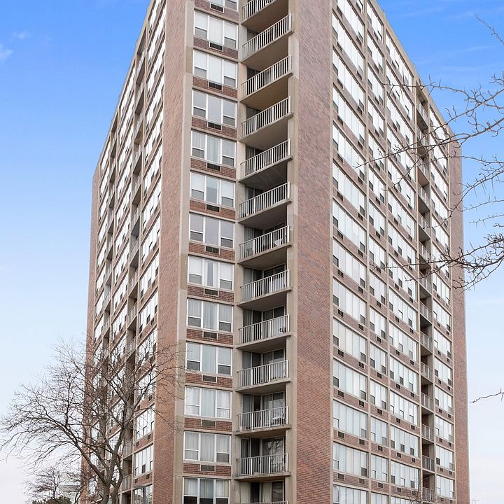 1st image of 3925 Triumvera Dr APT 1A