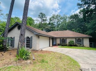 1223 Highland Dr, Picayune, MS 39466