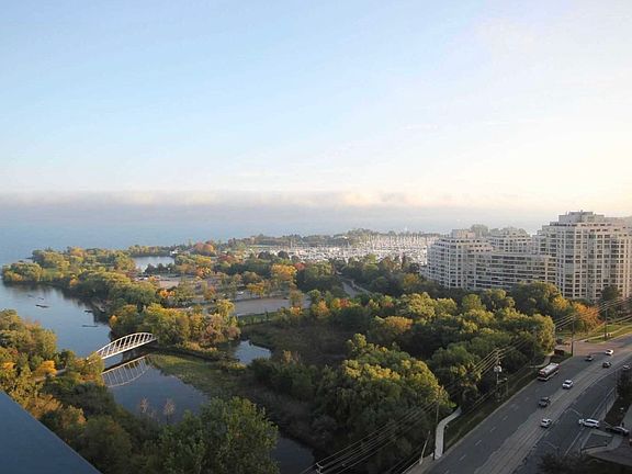 4th image of 2200 Lake Shore Blvd W Unit 2202