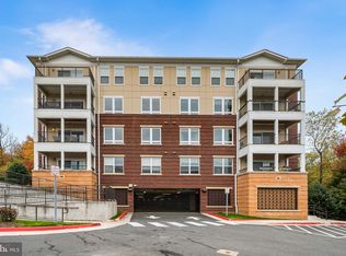 9450 Silver King Ct UNIT 202, Fairfax, VA 22031
