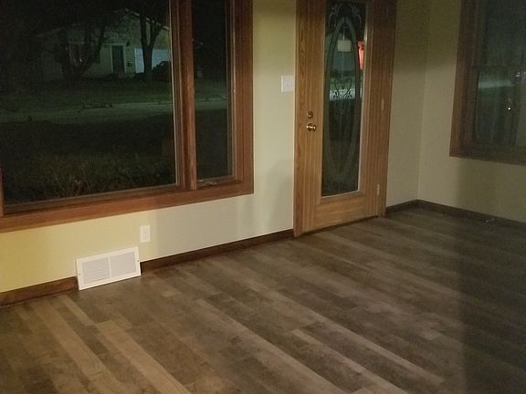 4th image of 230 Brookwood Ave