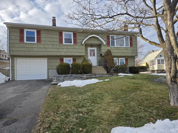 32 Monroe St, Milford, CT 06460