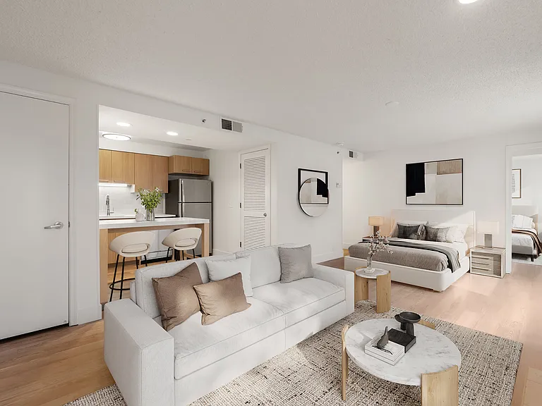 8101 NE Parkway Dr #3 — Photo 14