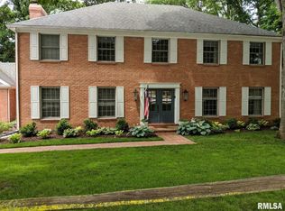 6323 N Jamestown Rd, Peoria, IL 61615