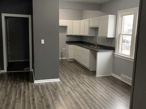 3rd image of 14509 Campbell Ave