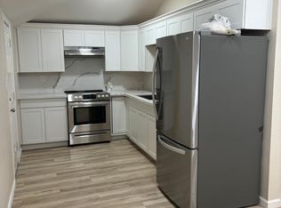 1322 S Lee Ave, Lodi, CA 95240
