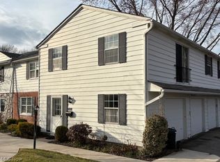 19660 Lorain Rd #25, Fairview Park, OH 44126