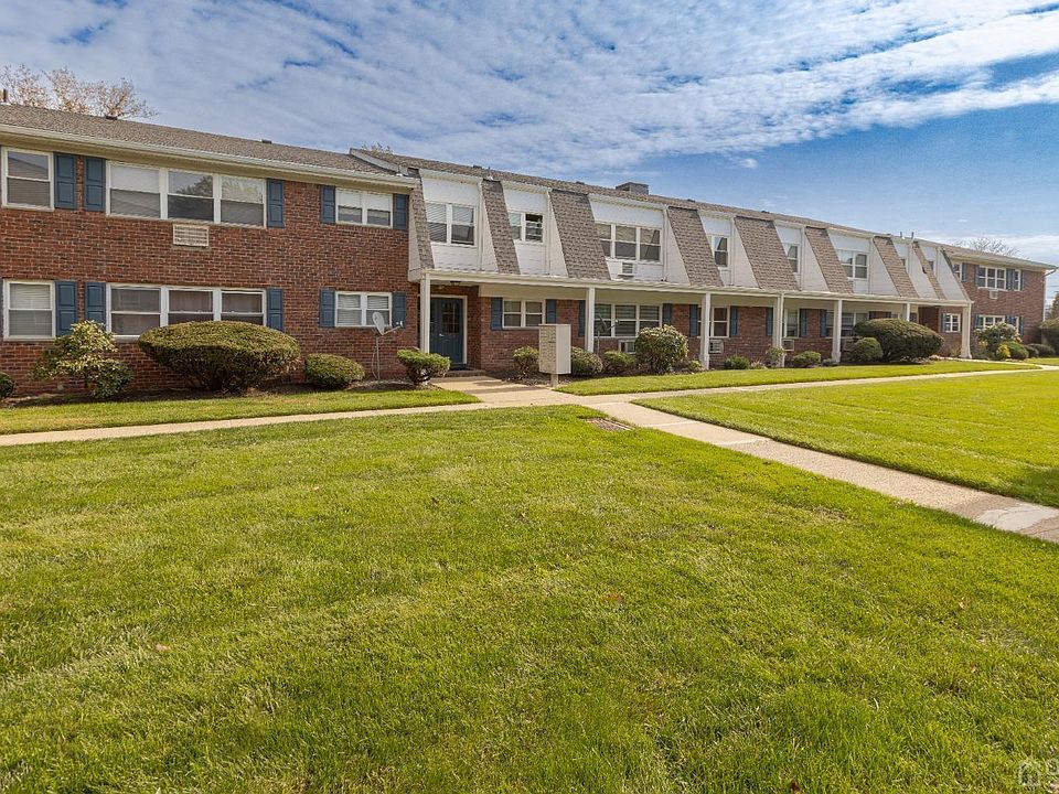24 Woodedge Ave APT 2, Edison, NJ 08817 Zillow