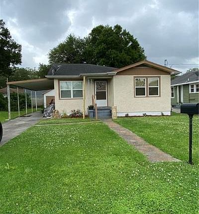 2nd image of 809 Avenue B
