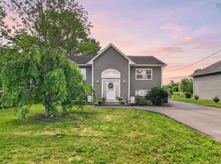 355 College Rd, Windsor, NS B0N 2T0