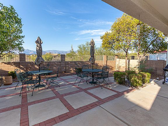 3rd image of 1272 S Desert Vista Dr