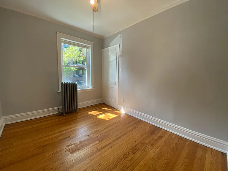 3953 N Hoyne Ave #1 — Photo 7