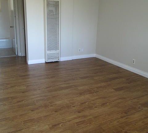 4th image of 977 Leigh Ave