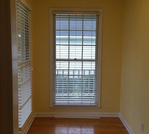 5th image of 2029 Oakdale Dr