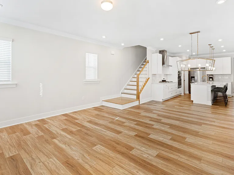 451 Wendover Pkwy — Photo 14